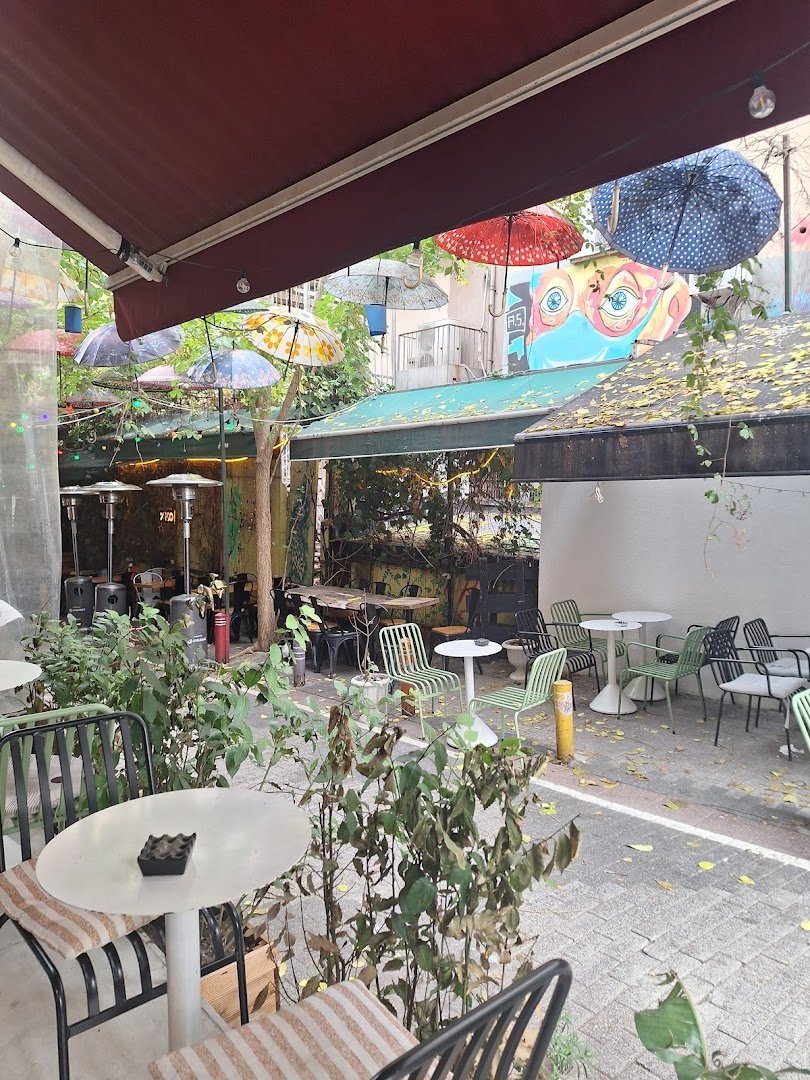 Malavita Coffee specialty coffee shop in Istanbul - photo 10