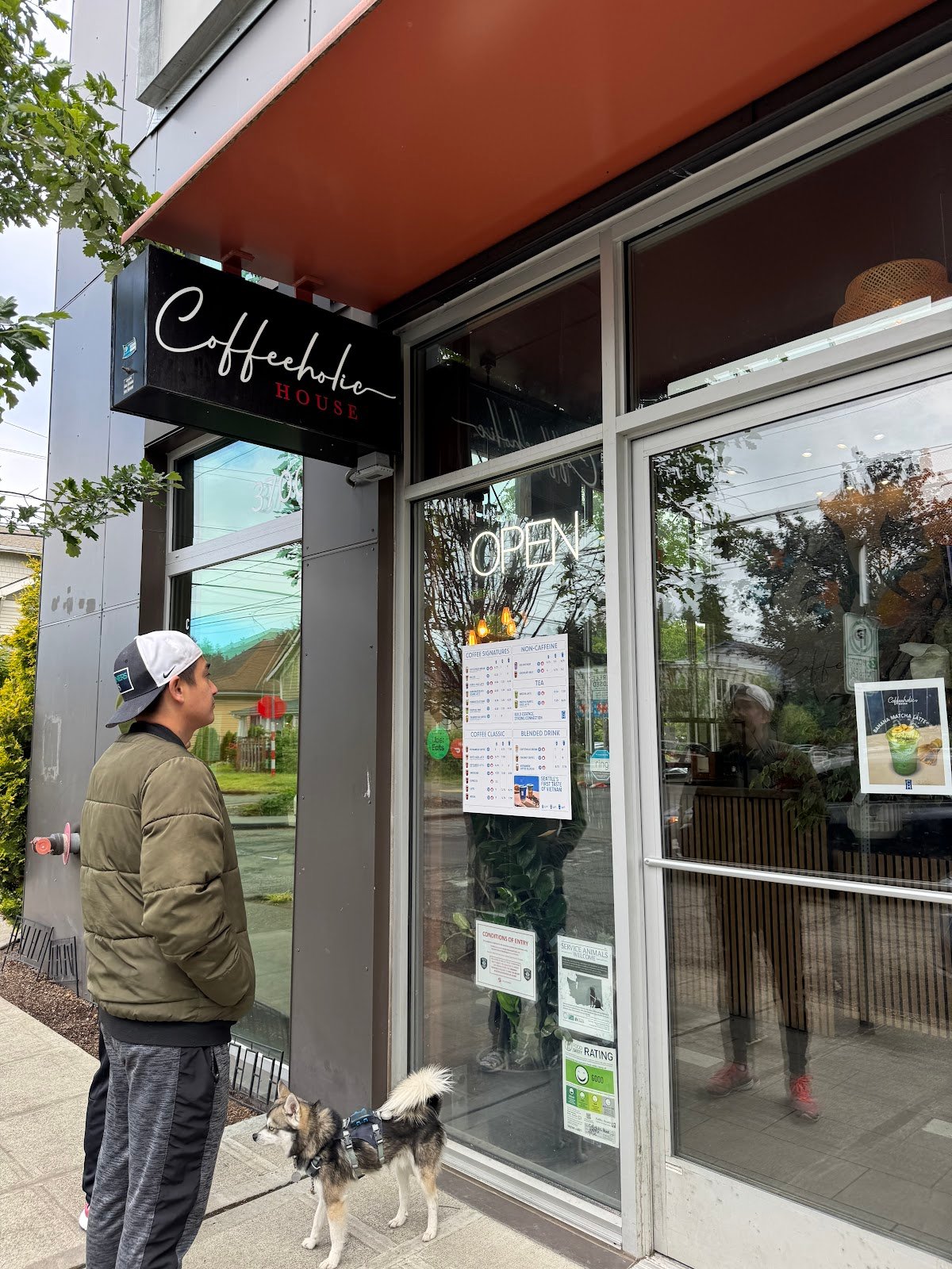 Coffeeholic House specialty coffee shop in Seattle - photo 7