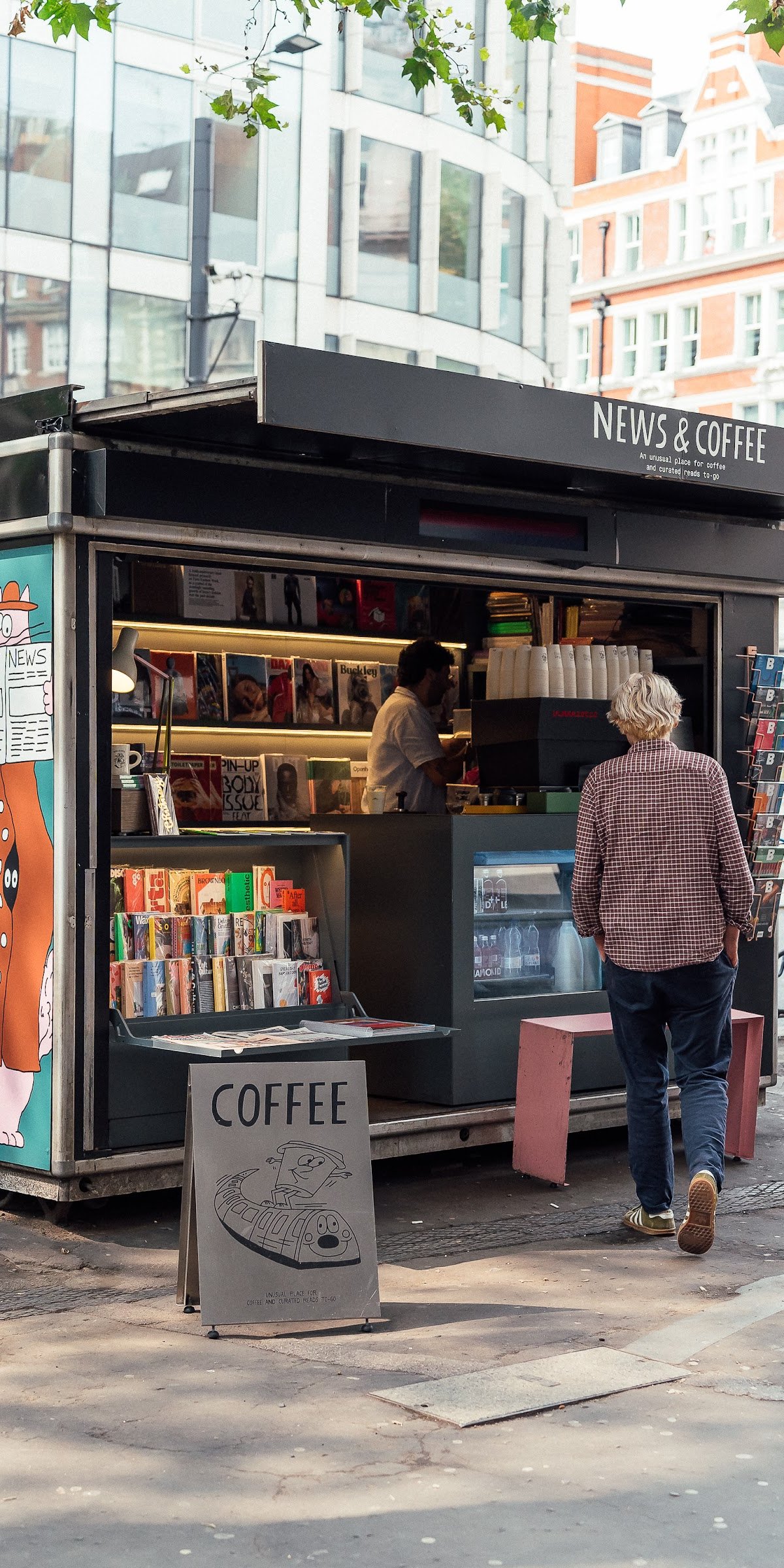 News & Coffee specialty coffee shop in London - photo 12