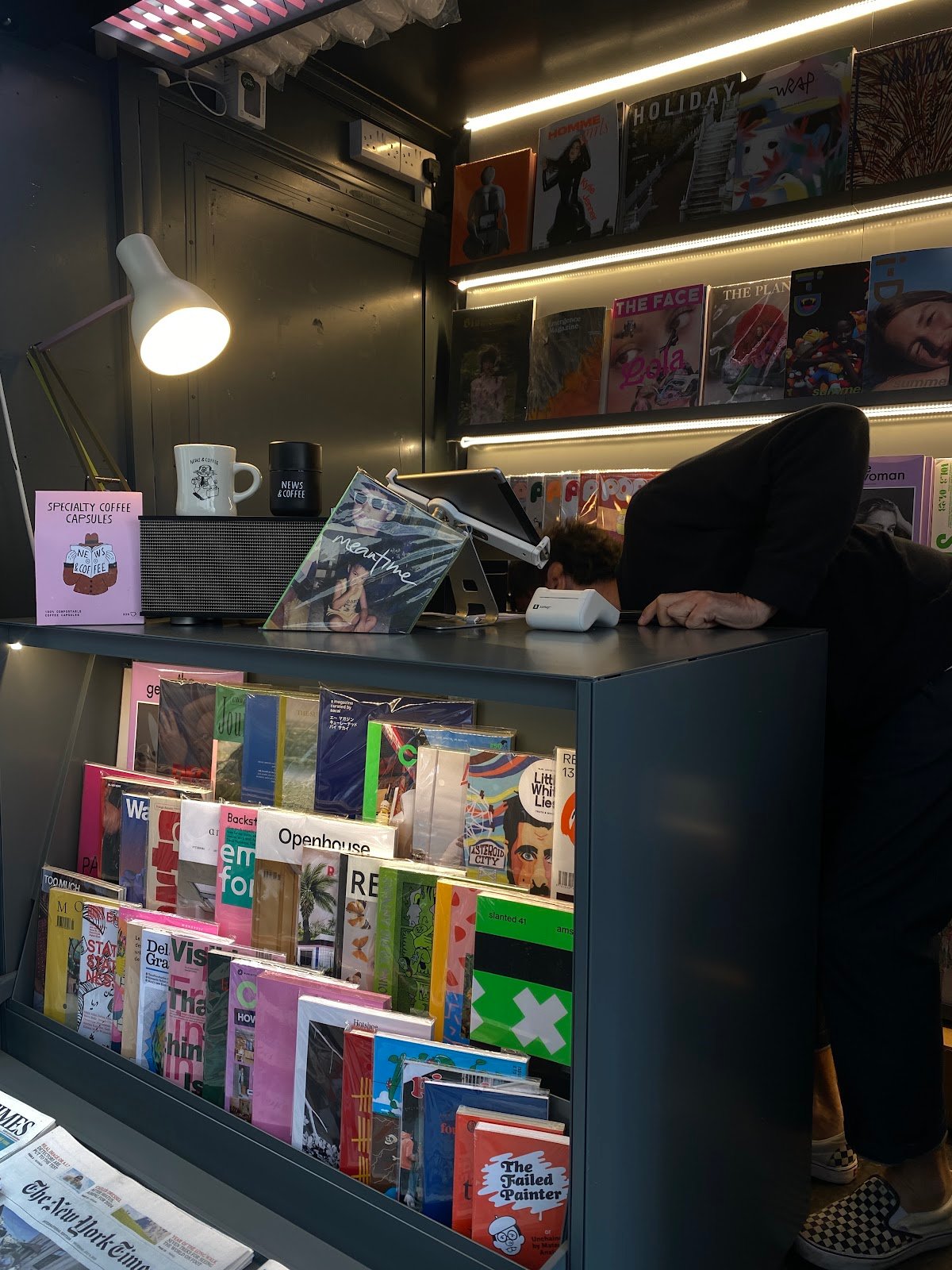 News & Coffee specialty coffee shop in London - photo 7