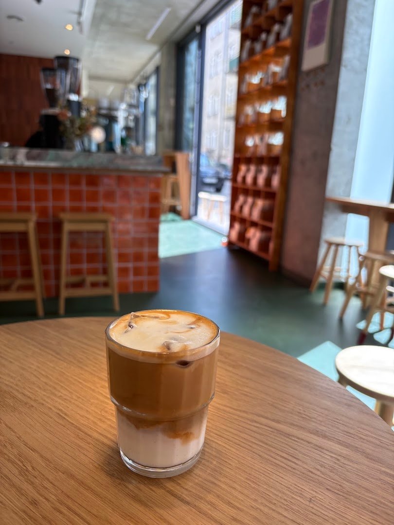 Coffee at Mała Kawiarnia, specialty coffee shop in Warsaw