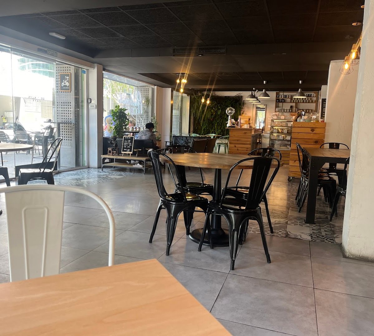 Brooklyn Cafè specialty coffee shop in Barcelona - photo 10