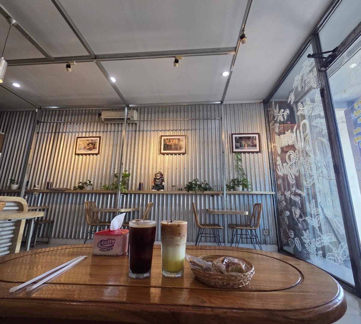 Warung Kopi Bali Celuk, Coffee shop by Bhineka Djaja specialty coffee shop in Bali - photo 3