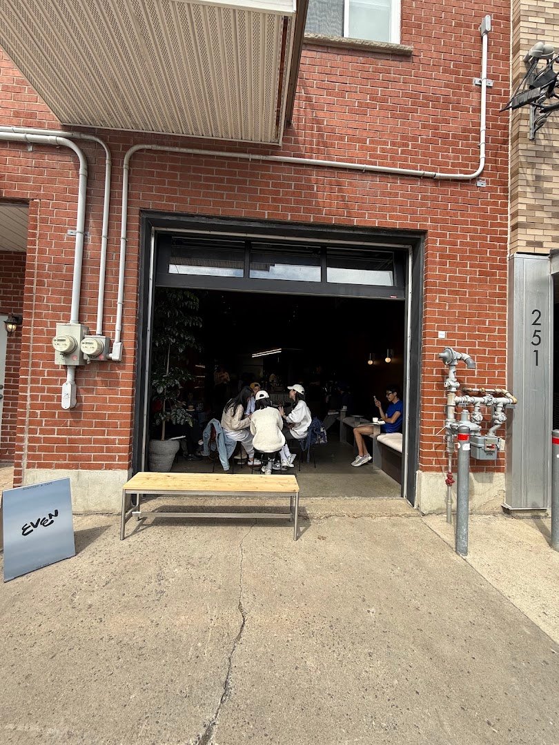 Storefront of Café Even, specialty coffee shop in Montreal