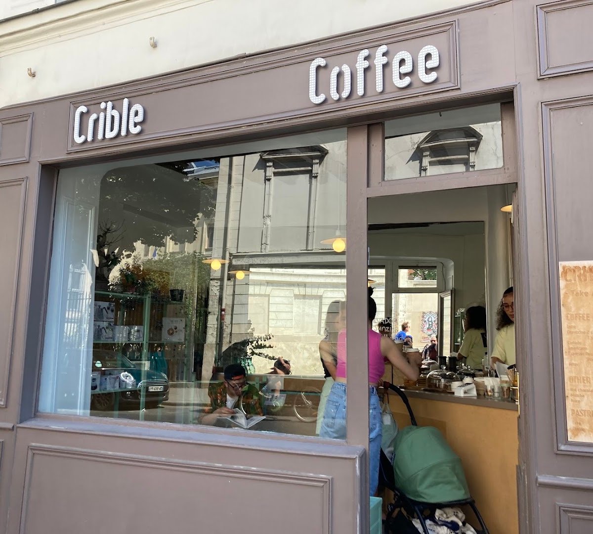 Crible specialty coffee shop in Paris - photo 6