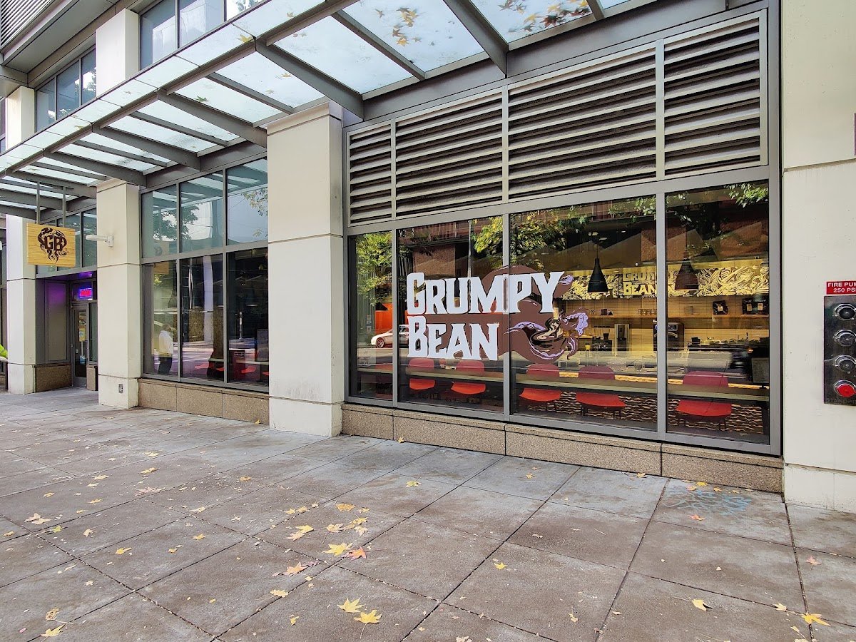 Grumpy Bean specialty coffee shop in Seattle - photo 2