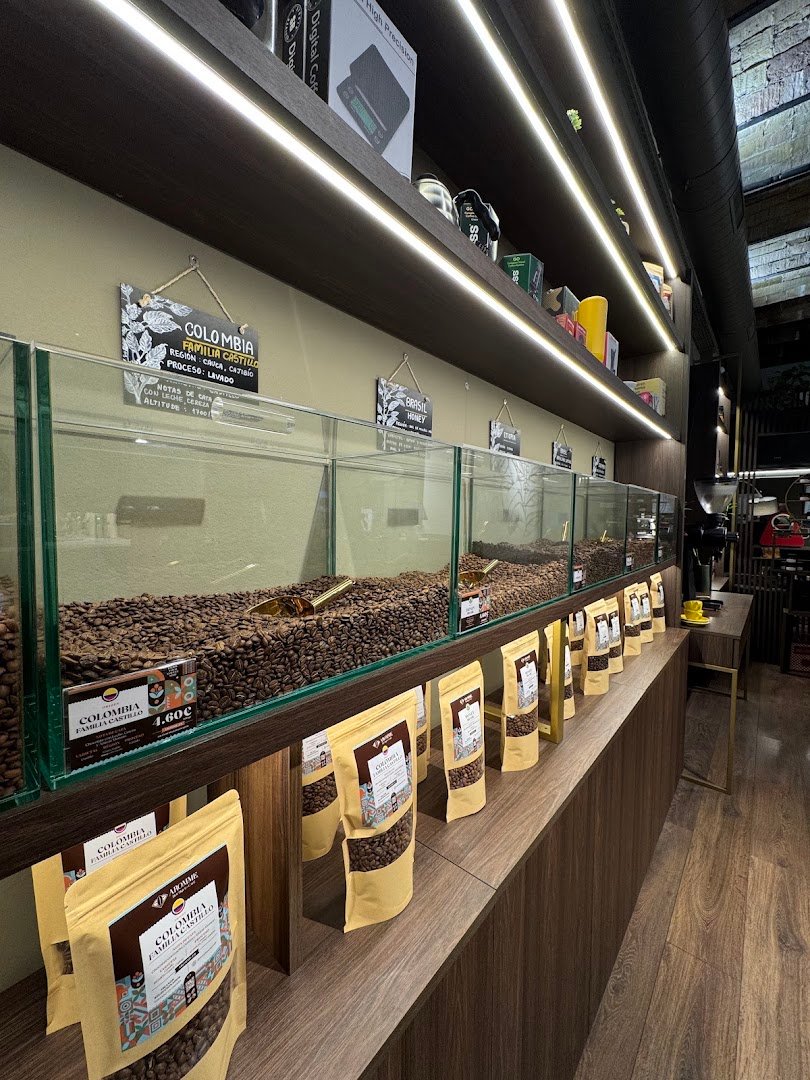 Aromme Boutique Café specialty coffee shop in Barcelona - photo 8
