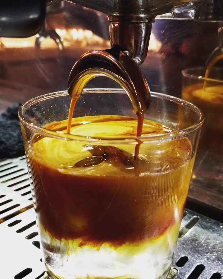 Coffee at Auer & Co., specialty coffee shop in Zurich