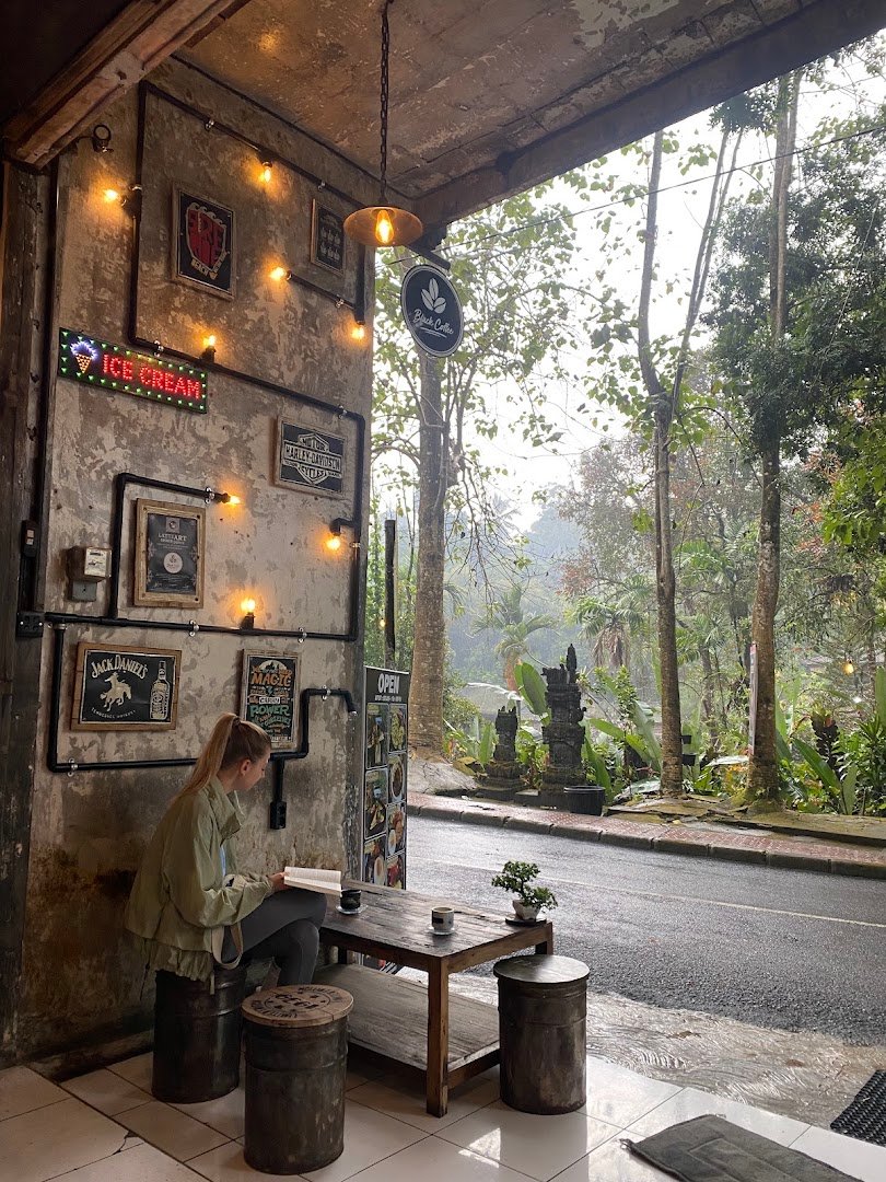 Black coffee specialty coffee shop in Bali - photo 2