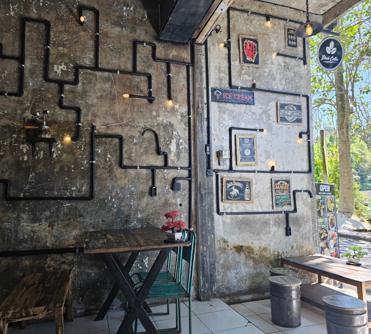 Black coffee specialty coffee shop in Bali - photo 3