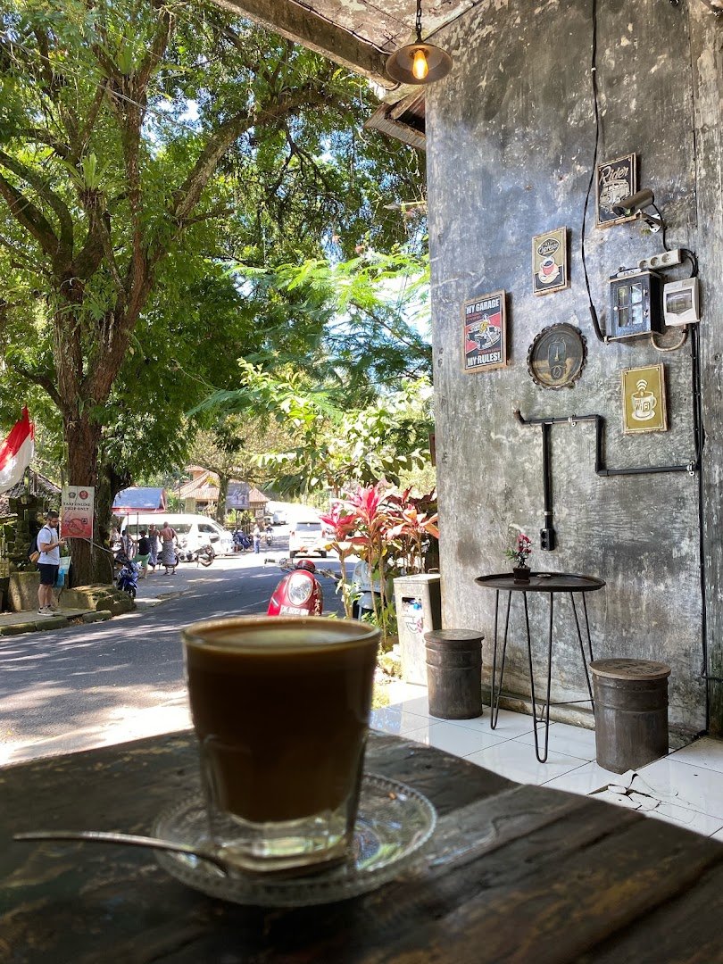 Black coffee specialty coffee shop in Bali - photo 6