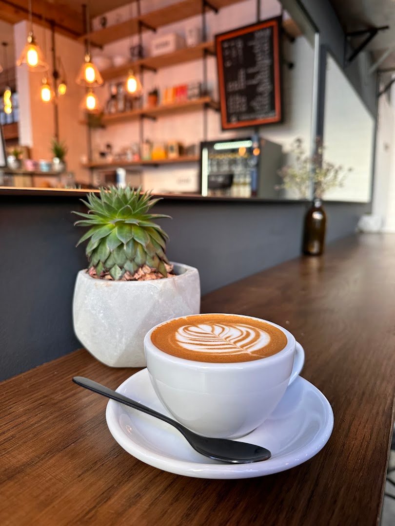 Rondor Coffee specialty coffee shop in London - photo 2