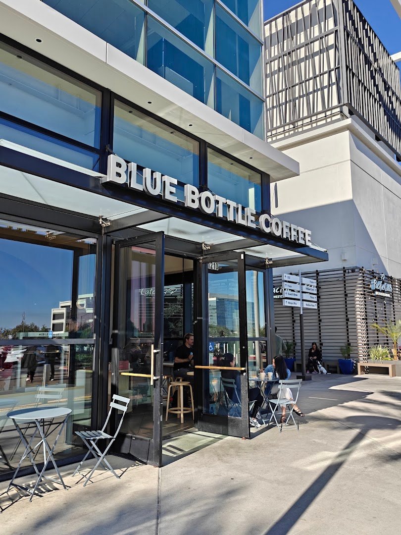Storefront of Blue Bottle Coffee, specialty coffee shop in San Diego
