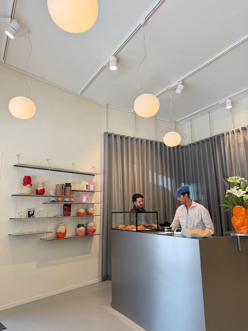 Interior of SUDDEN coffee, specialty coffee shop in Zurich