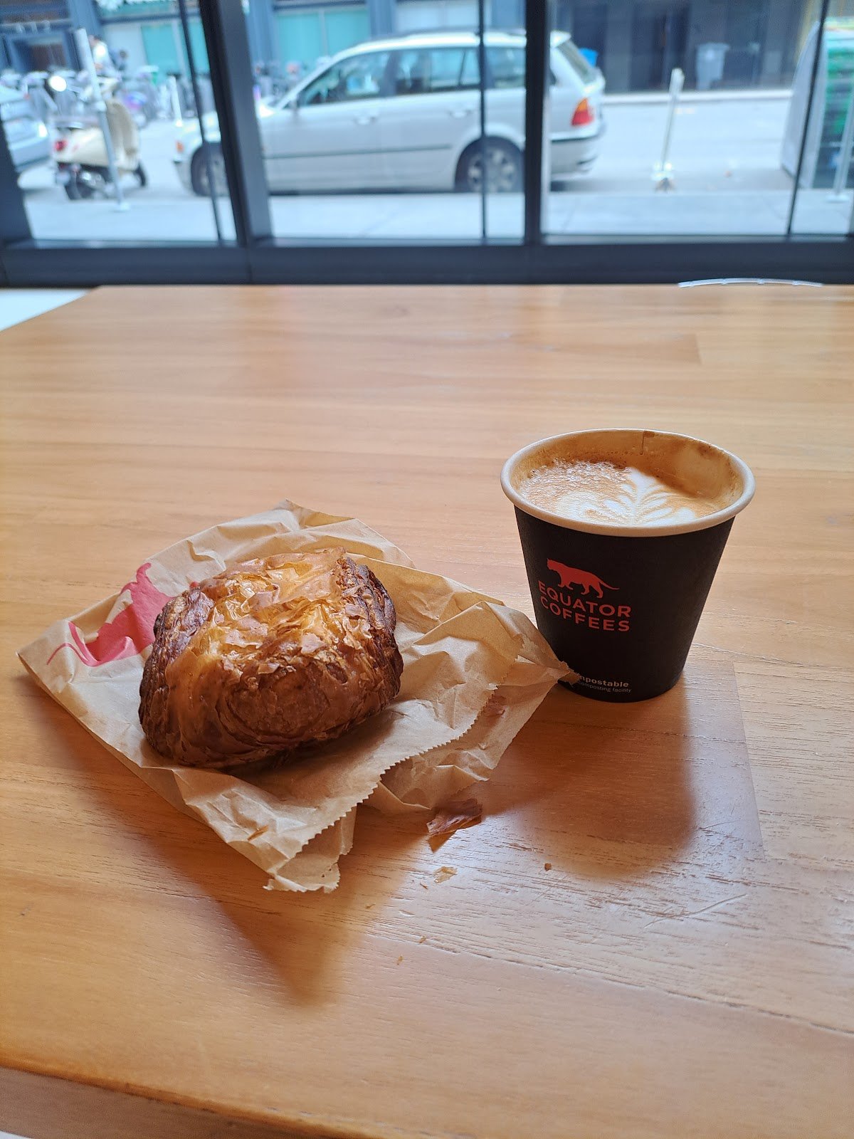 Equator Coffees specialty coffee shop in San Francisco - photo 3