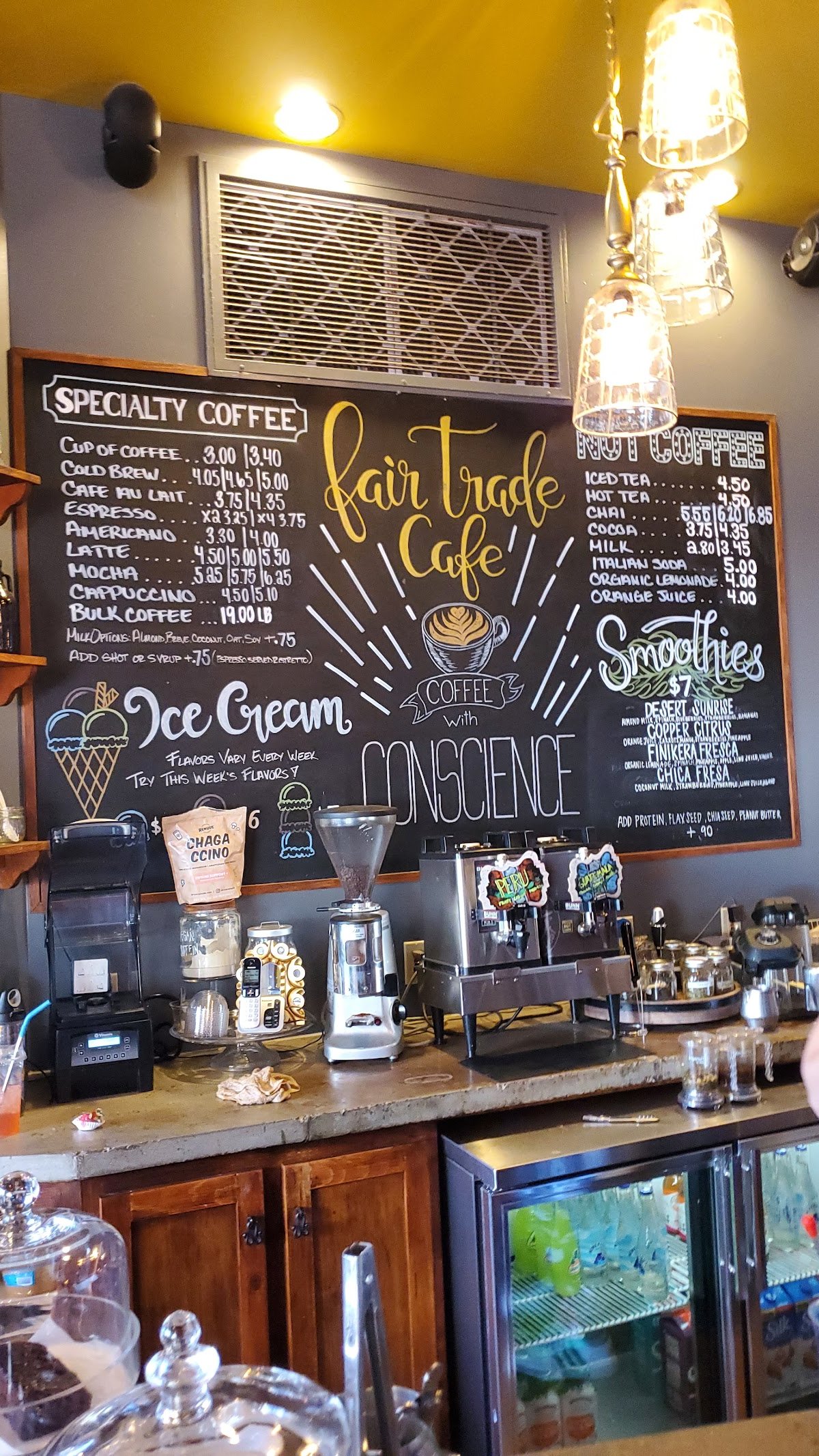 Fair Trade Cafe specialty coffee shop in Phoenix - photo 9