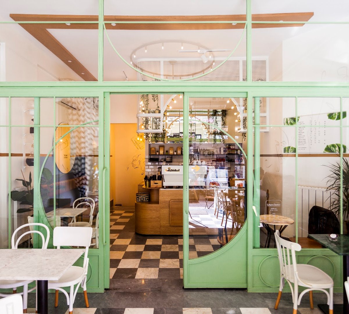 Deal Coffee Co. specialty coffee shop in Istanbul - photo 3