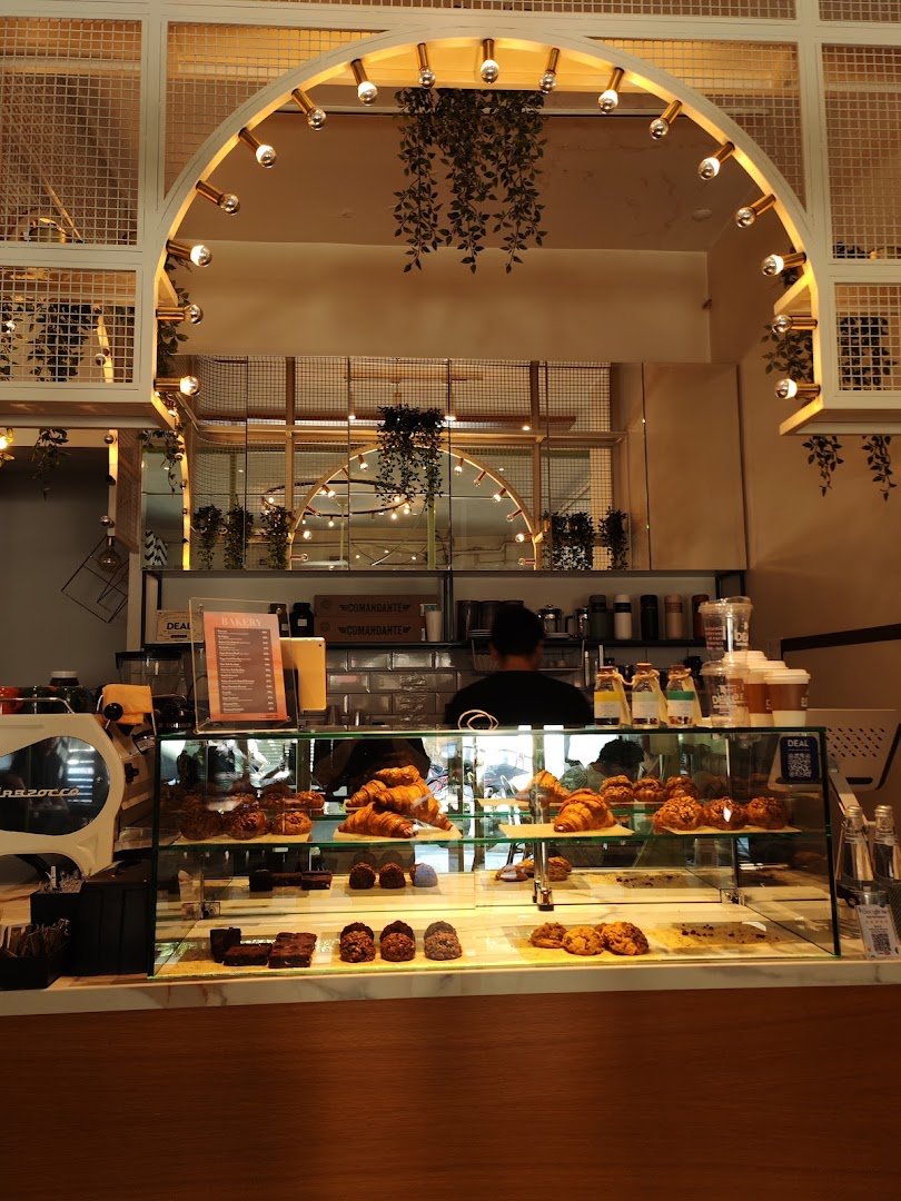 Deal Coffee Co. specialty coffee shop in Istanbul - photo 4