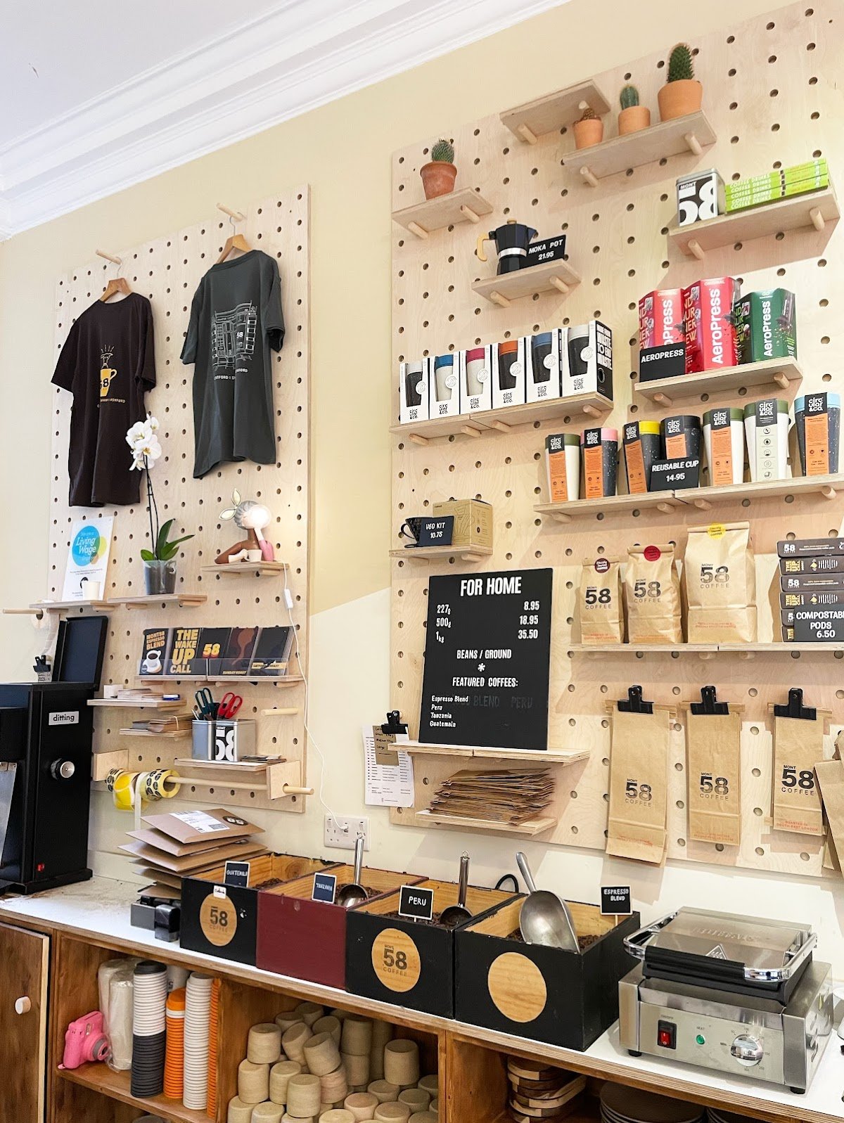 Mont58 Coffee specialty coffee shop in London - photo 3