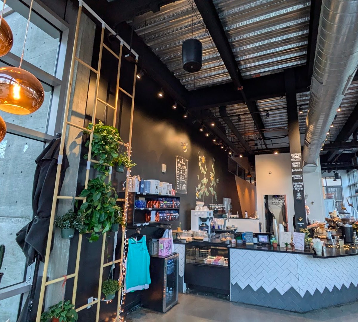 Copper Door Coffee Roasters specialty coffee shop in Denver - photo 4