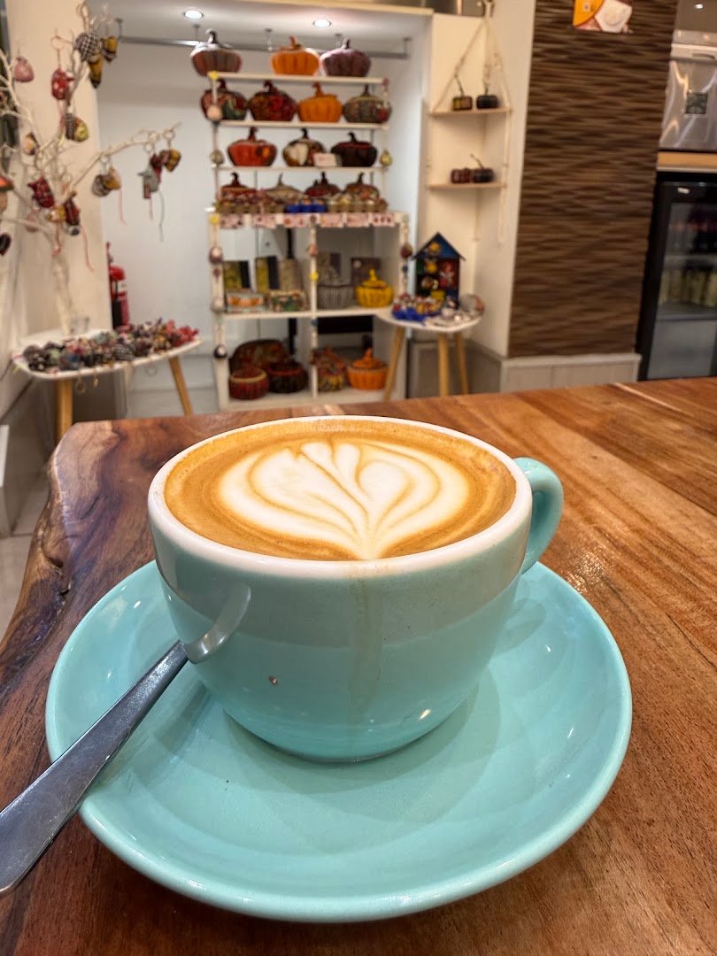 Coffee at Triple-Tri Coffee, specialty coffee shop in Edinburgh
