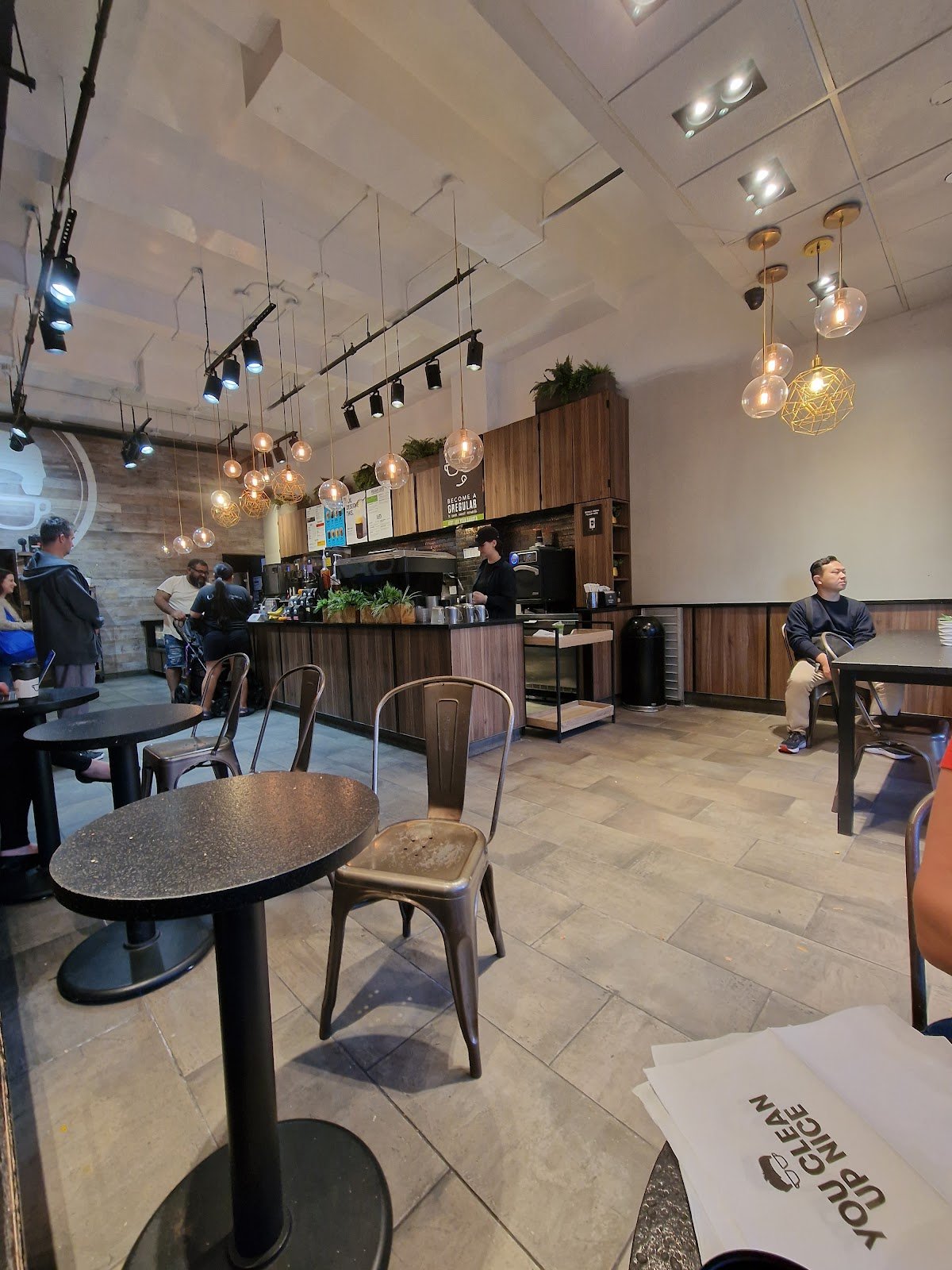 Gregorys Coffee specialty coffee shop in New York - photo 3