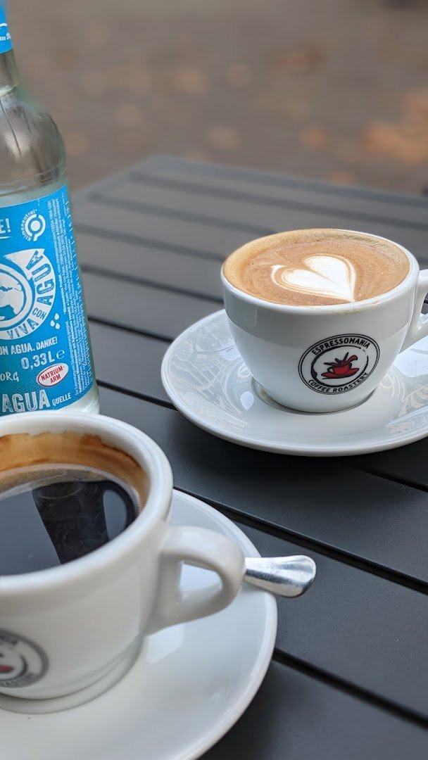 Café, Rösterei & Werkstatt - Espressomania specialty coffee shop in Berlin - photo 12