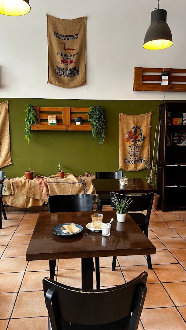 Café, Rösterei & Werkstatt - Espressomania specialty coffee shop in Berlin - photo 10