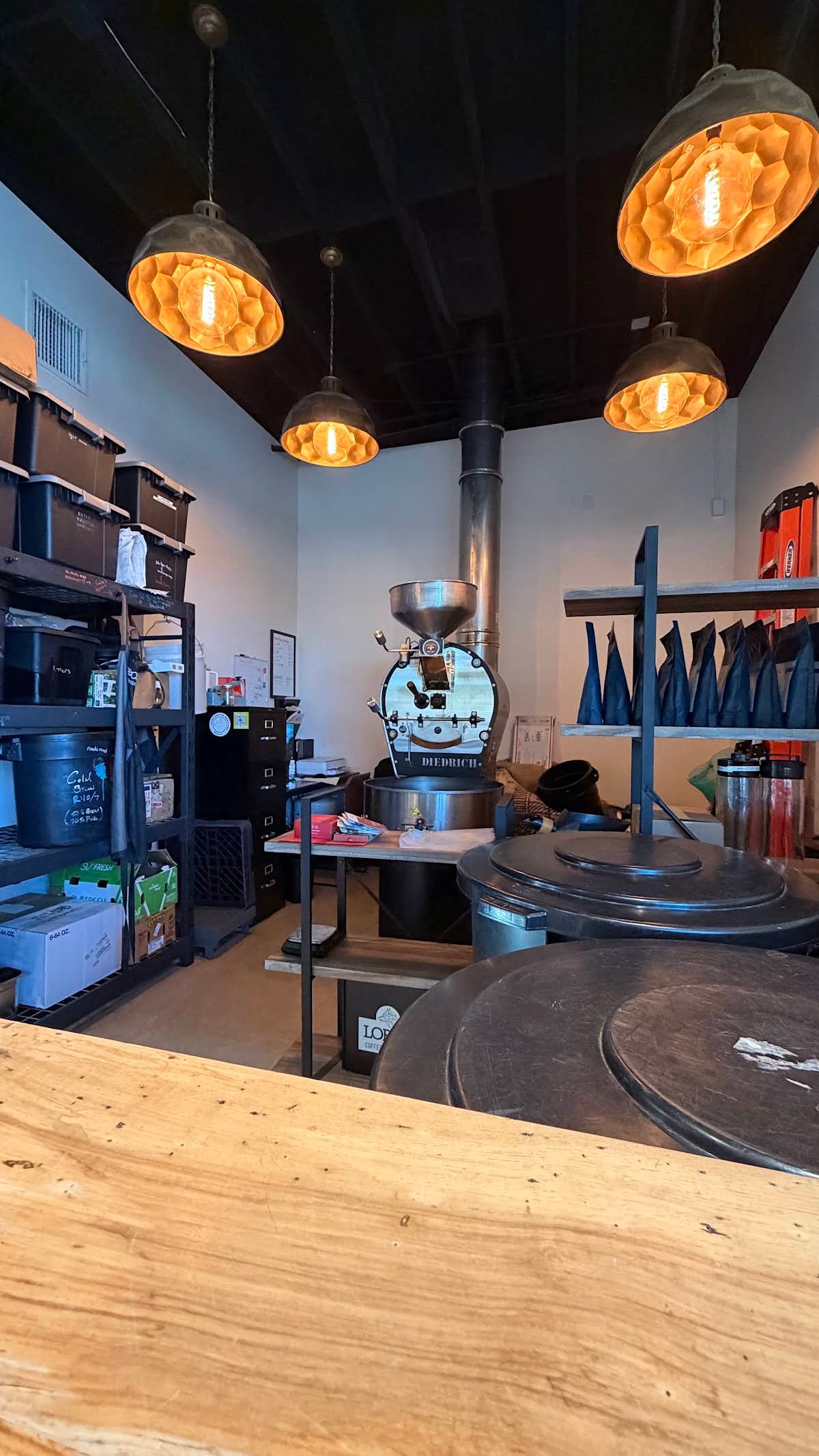 Lobos Coffee Roasters specialty coffee shop in Orlando - photo 8