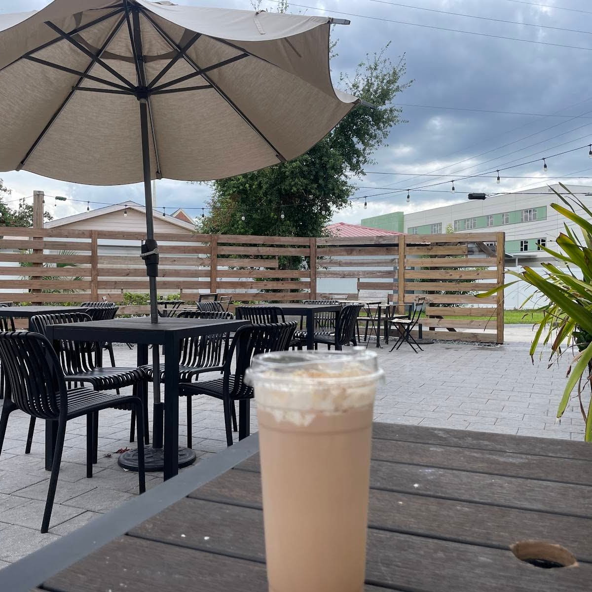 Lobos Coffee Roasters specialty coffee shop in Orlando - photo 9