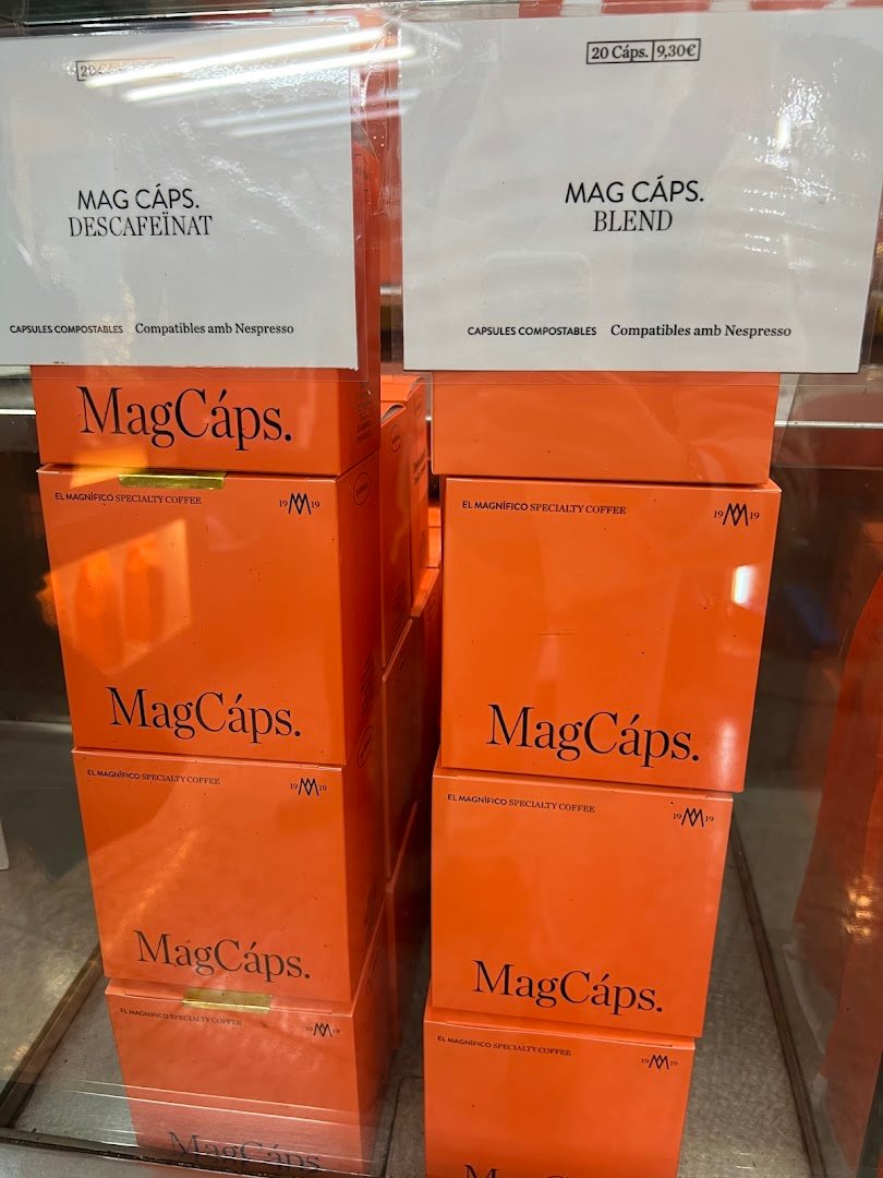 Cafés El Magnífico specialty coffee shop in Barcelona - photo 8