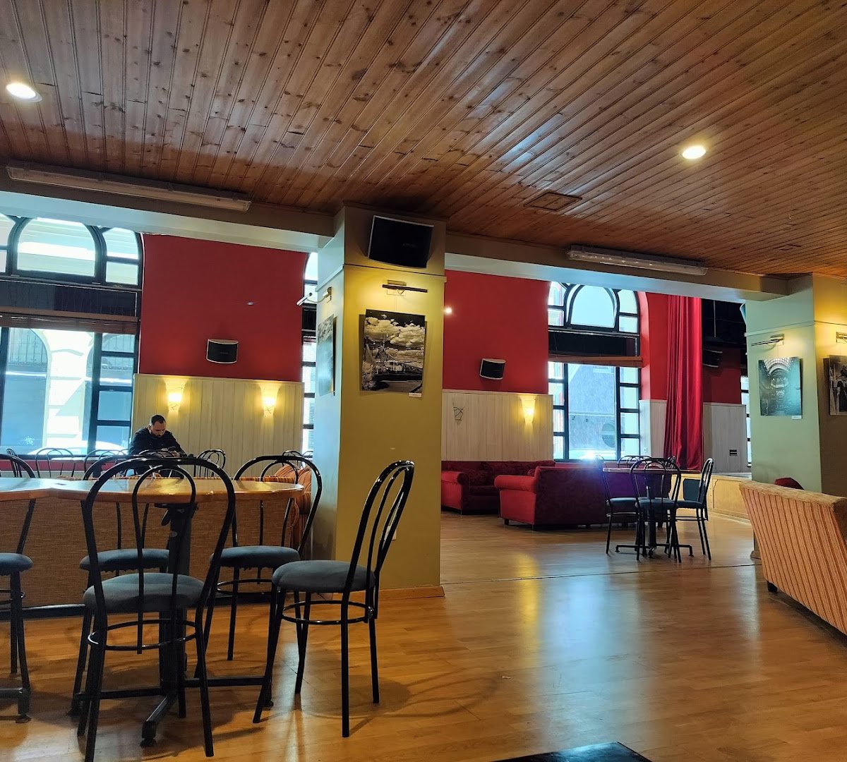 Selah Coffee House - Specialty Coffee specialty coffee shop in Budapest - photo 10
