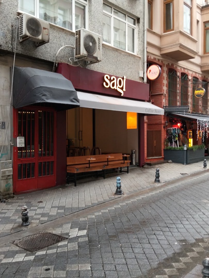 Sagi Coffee Store specialty coffee shop in Istanbul - photo 6