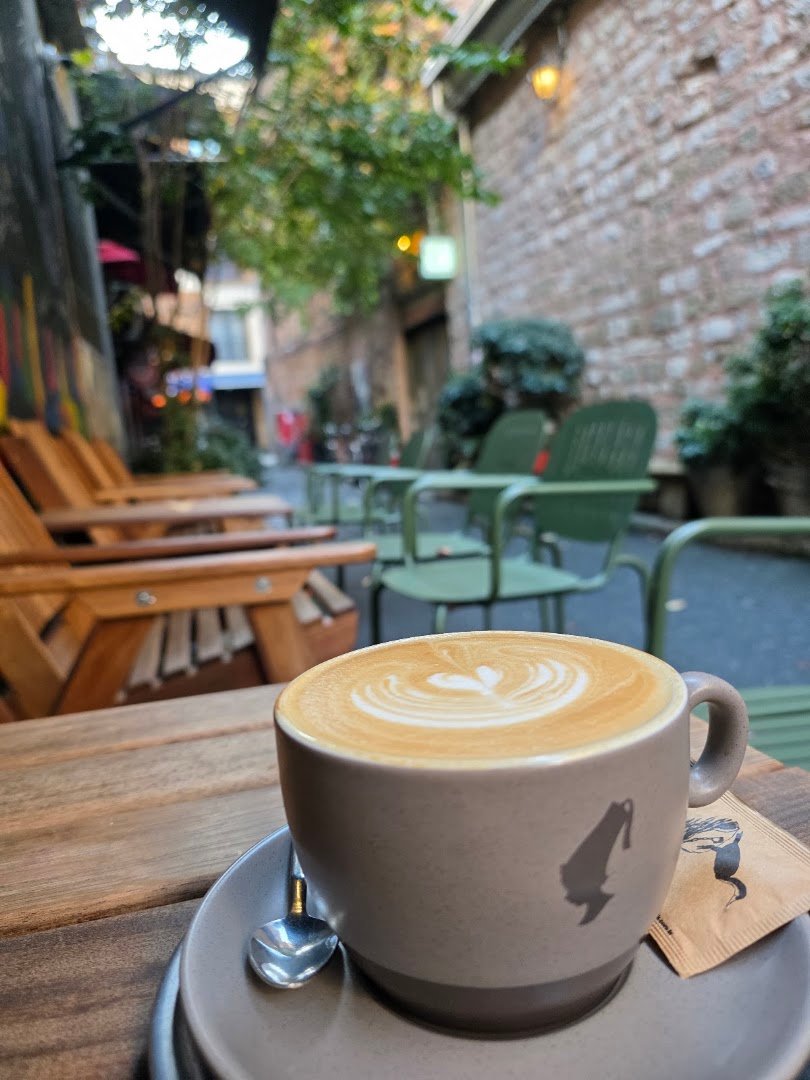 Karabatak specialty coffee shop in Istanbul - photo 2