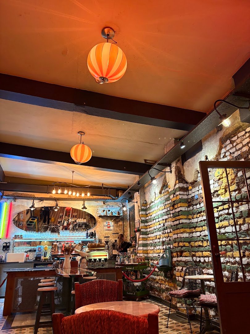 Karabatak specialty coffee shop in Istanbul - photo 8