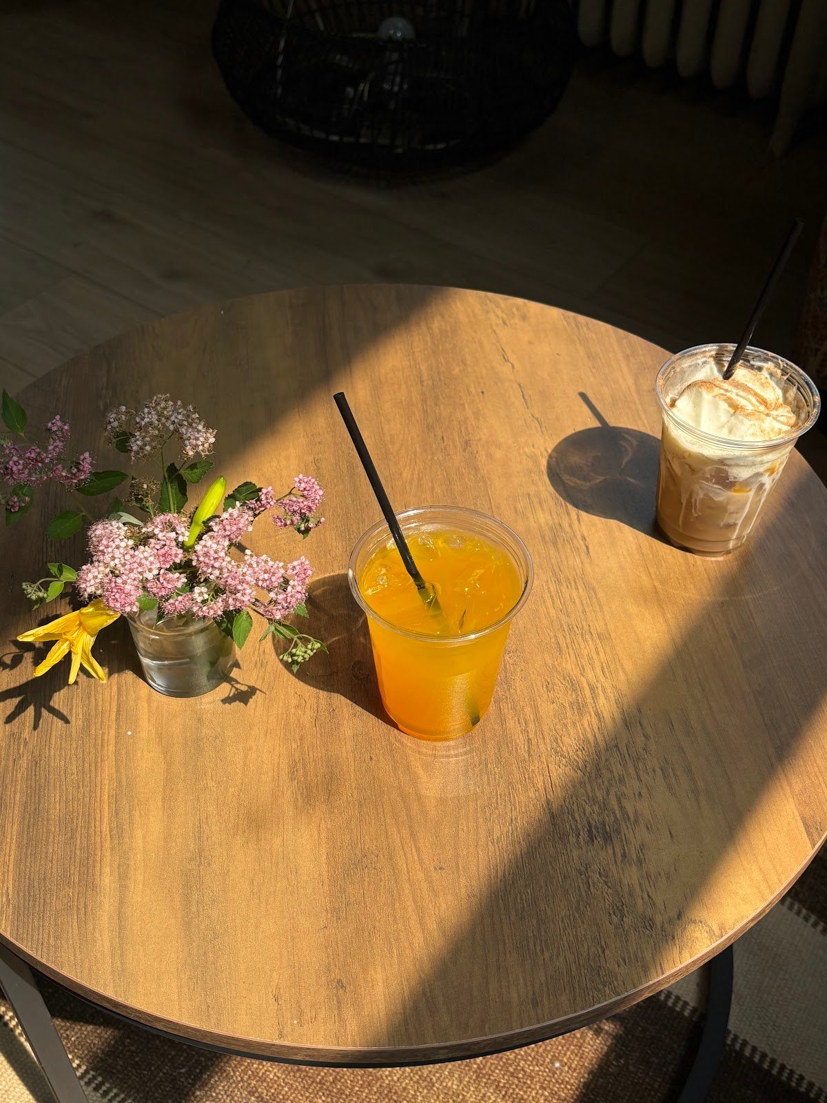 Deep Time Coffee specialty coffee shop in Asheville - photo 2