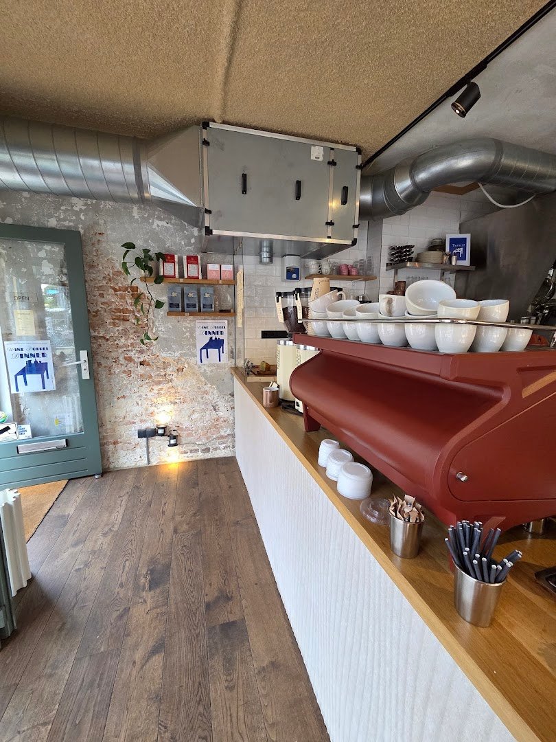 Maracuyá specialty coffee shop in Amsterdam - photo 8