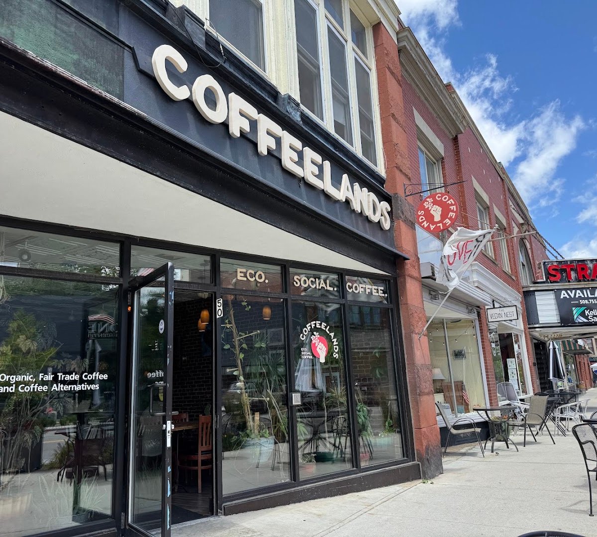 Storefront of Coffeelands, specialty coffee shop in Worcester