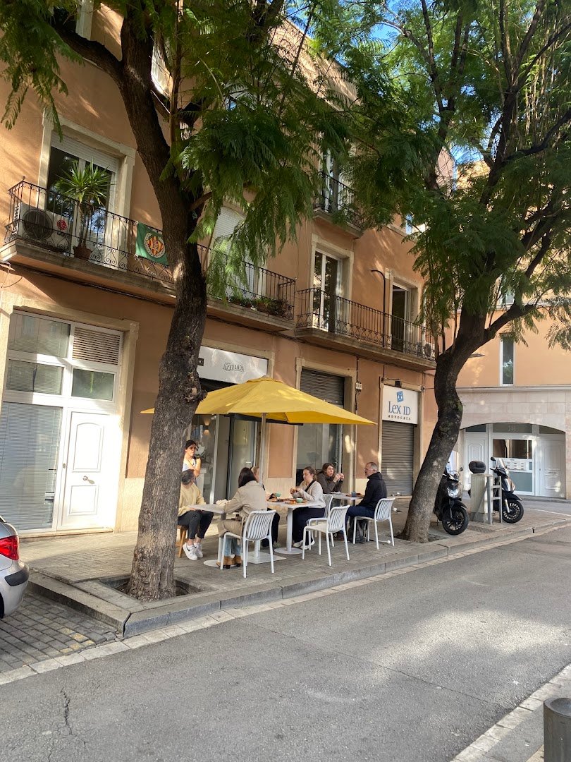 Jacarandá Specialty Coffee specialty coffee shop in Barcelona - photo 7