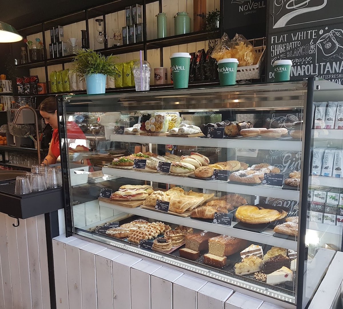 Novell specialty coffee shop in Madrid - photo 9