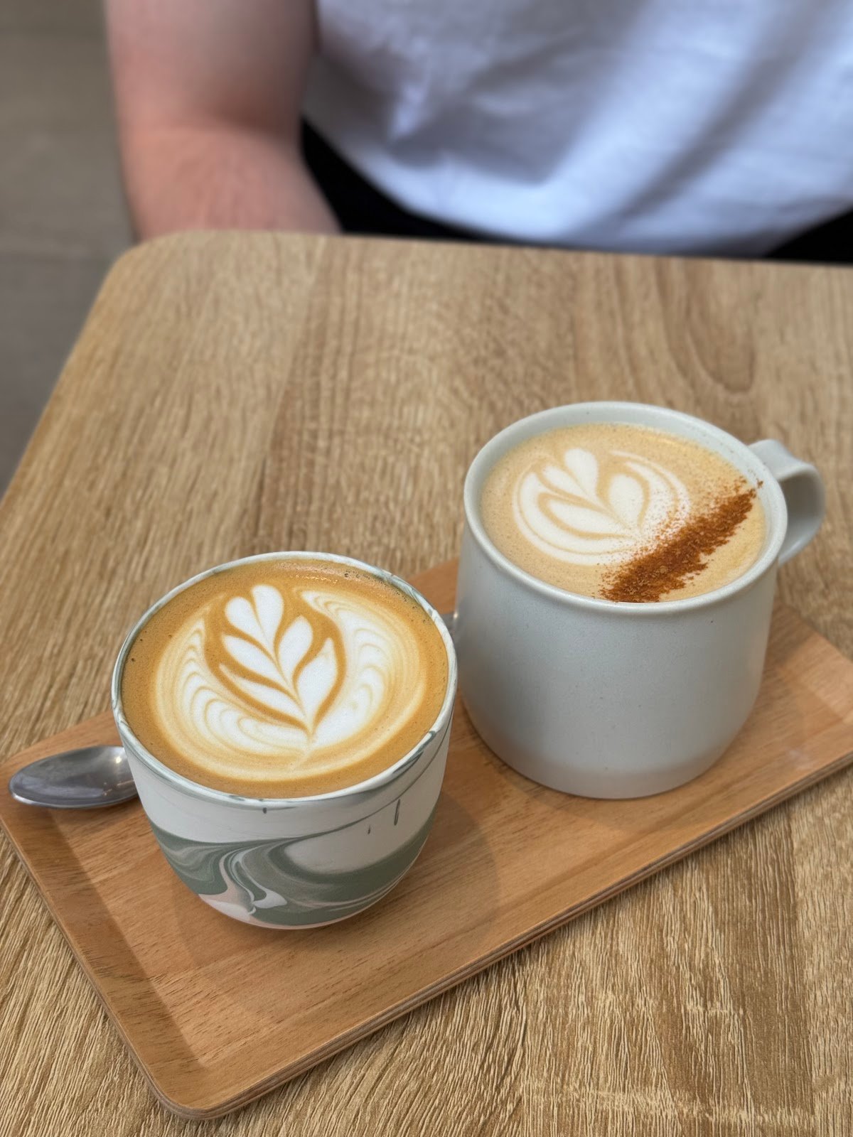 Snoozzze Coffee specialty coffee shop in London - photo 3