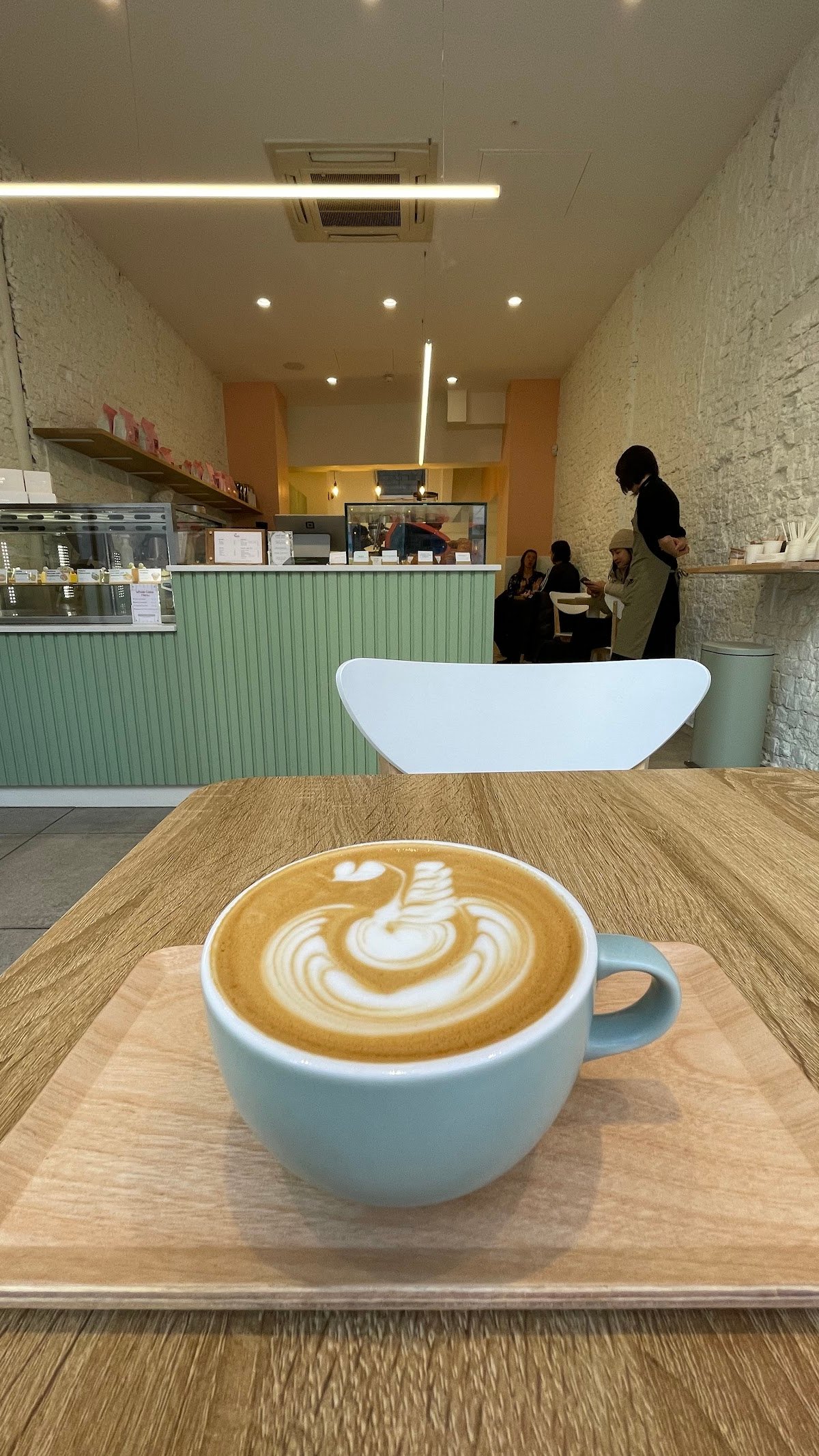 Snoozzze Coffee specialty coffee shop in London - photo 9