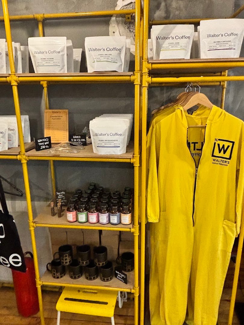 Walter's Coffee Roastery specialty coffee shop in Istanbul - photo 8