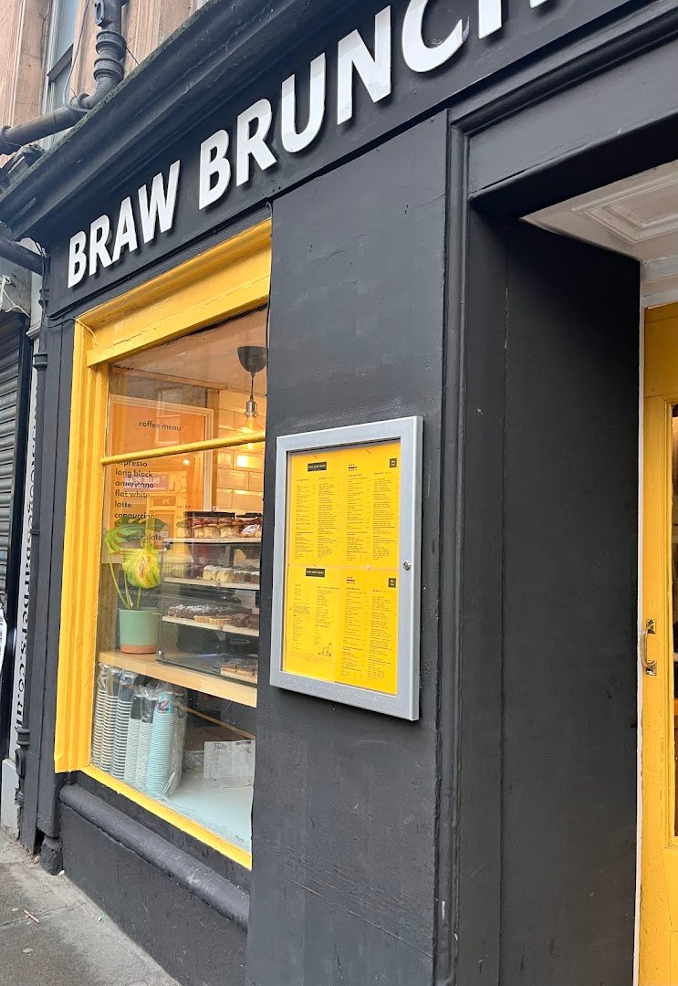 Storefront of Braw brunch, specialty coffee shop in Edinburgh