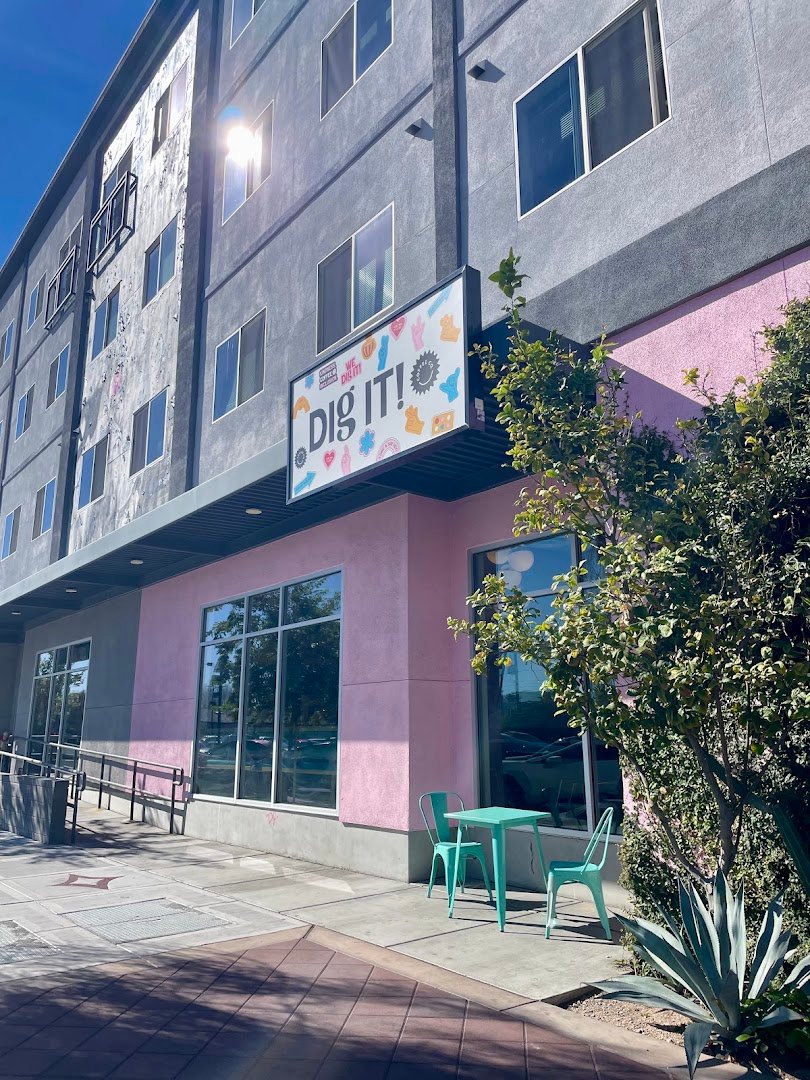 Storefront of Dig It! Coffee Co., specialty coffee shop in Las Vegas