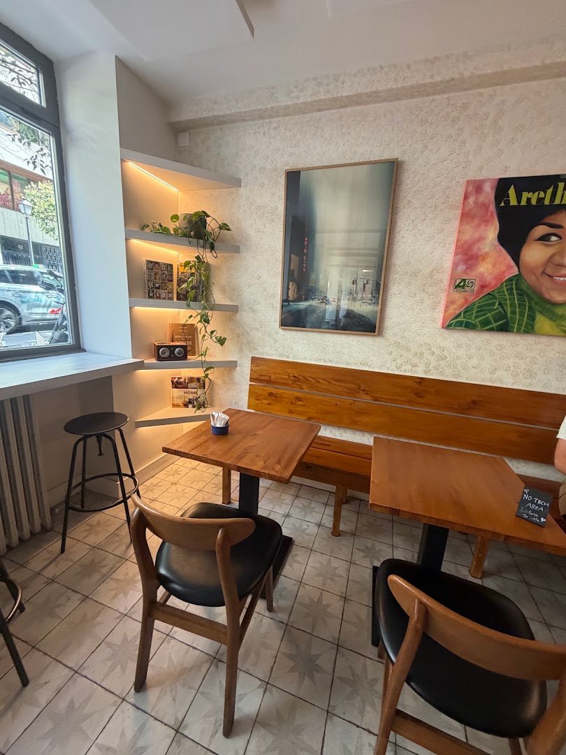 nopa bagels specialty coffee shop in Madrid - photo 4