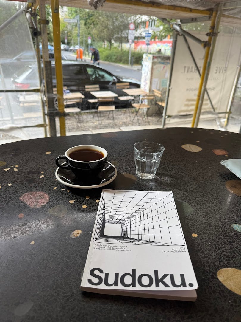 Five Elephant Schwedter specialty coffee shop in Berlin - photo 3