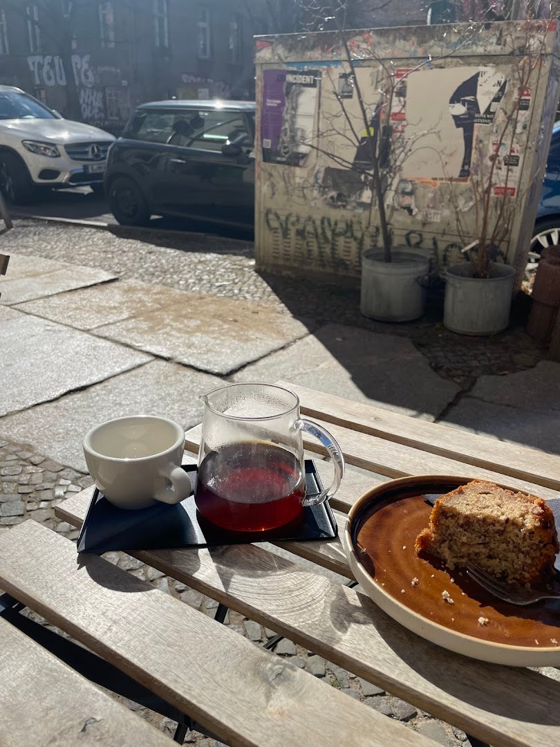 Five Elephant Schwedter specialty coffee shop in Berlin - photo 8