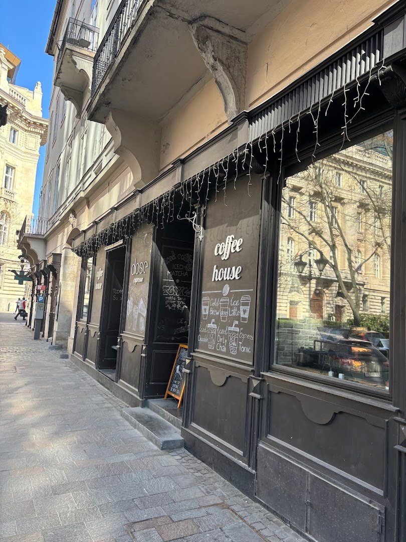 Dose Espresso Budapest specialty coffee shop in Budapest - photo 2