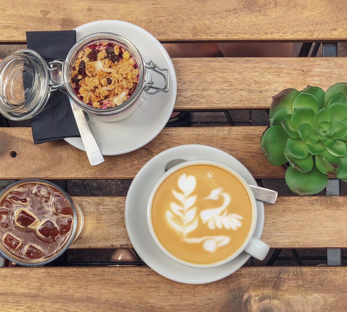 Dose Espresso Budapest specialty coffee shop in Budapest - photo 3